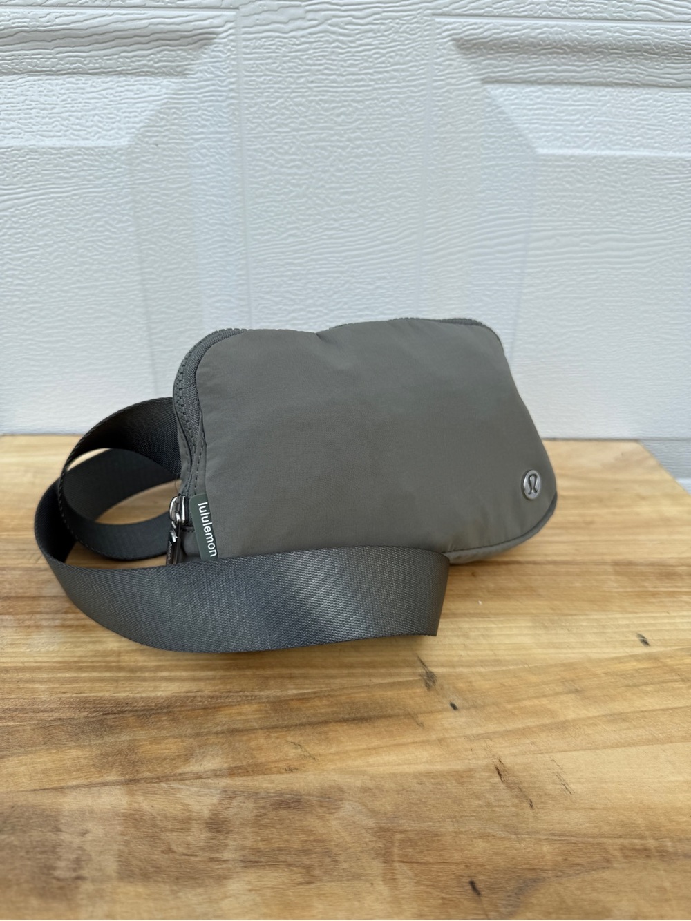 lululemon athletica Men's Gray Green Belt Bag - Minimal Everyday Carry